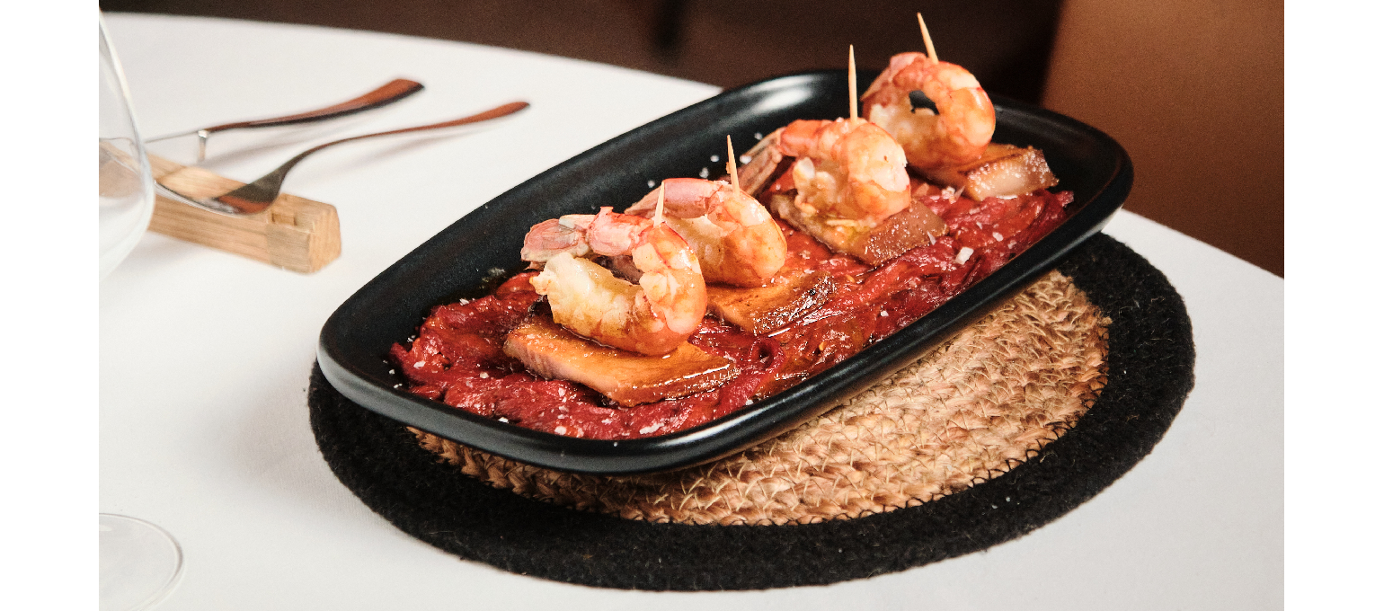 Pimientos de Cristal de Azagra con papada y Langostinos.