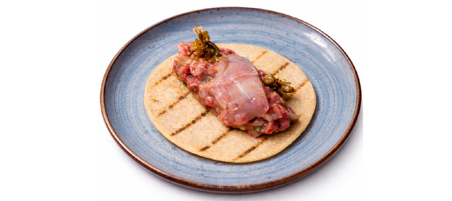 TACO DE STEAK TARTAR Y PAPADA IBÉRICA