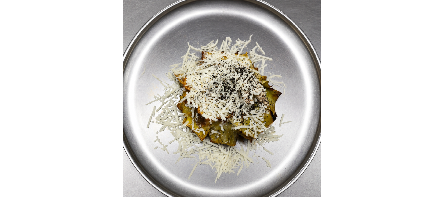 FLOR DE ALCACHOFA CON HUEVO DE CODORNIZ, FOIE Y NUBE DE IDIAZÁBAL